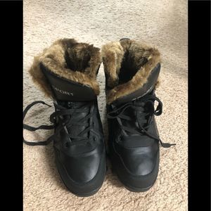 Sport Unisex Black Winter Boots Size 8 Men/ 9Women